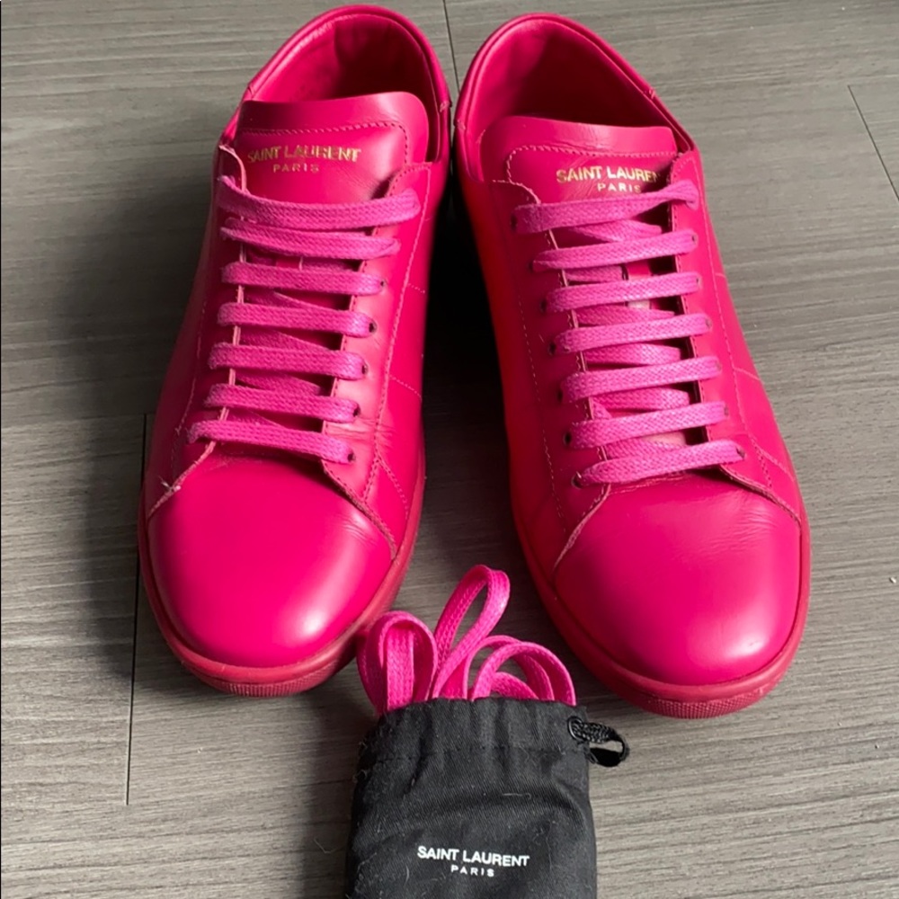 Authentic Saint Laurent Paris leader sneakers.